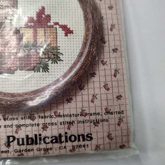 Vintage Dale Burdett Teddy Bear With Package Cross Stitch Kit.  New in package - Picture 5 of 6